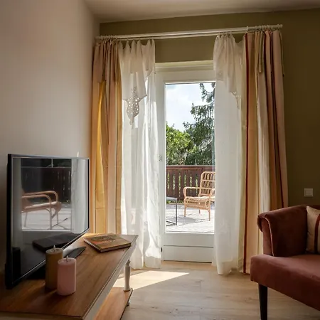 Landhaus- Fruehstueckspension Im * Brombachtal