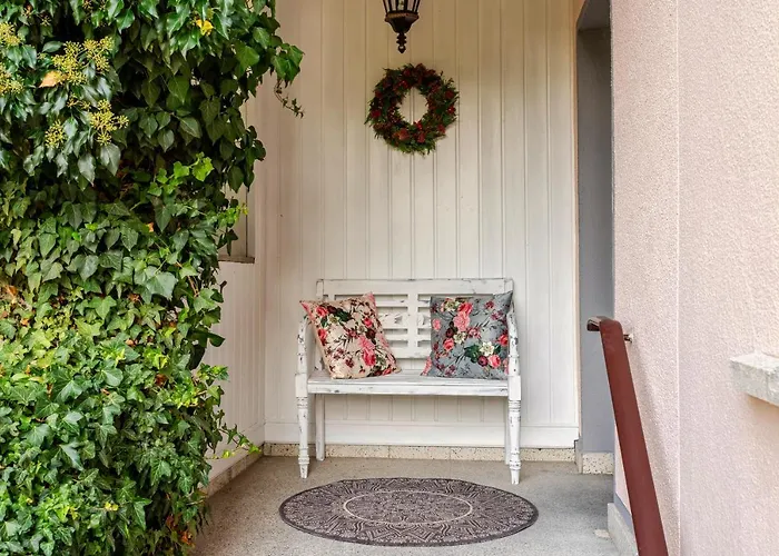 Landhaus- Fruehstueckspension Im *