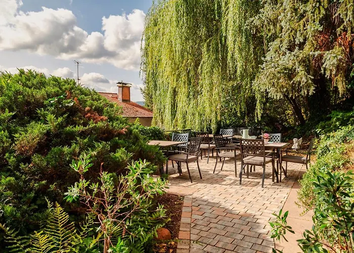 Konukevi Landhaus- Fruehstueckspension Im *