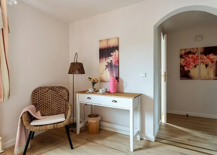 Konukevi Landhaus- Fruehstueckspension Im Brombachtal