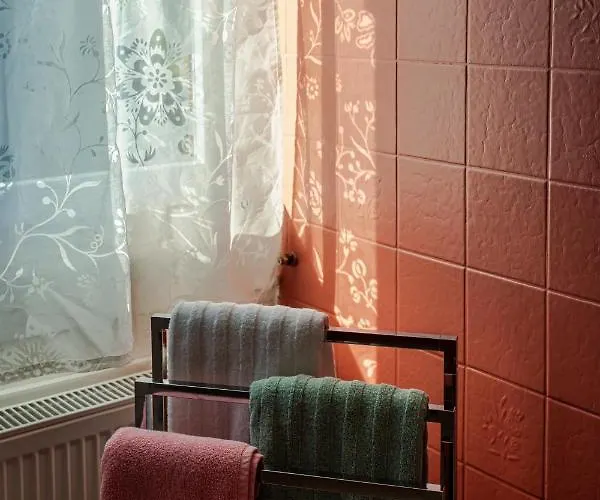 Konukevi Landhaus- Fruehstueckspension Im Brombachtal