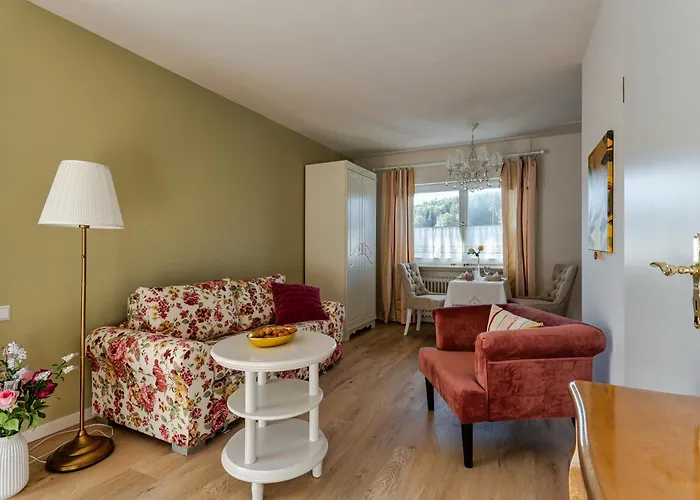 Landhaus- Fruehstueckspension Im *