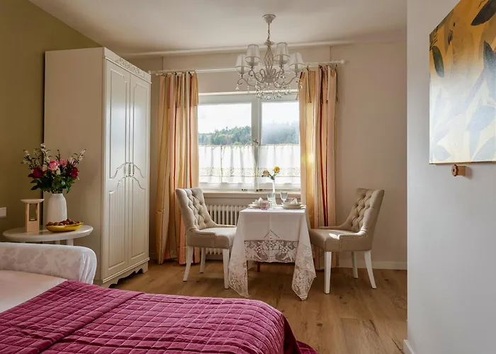 Landhaus- Fruehstueckspension Im Konukevi